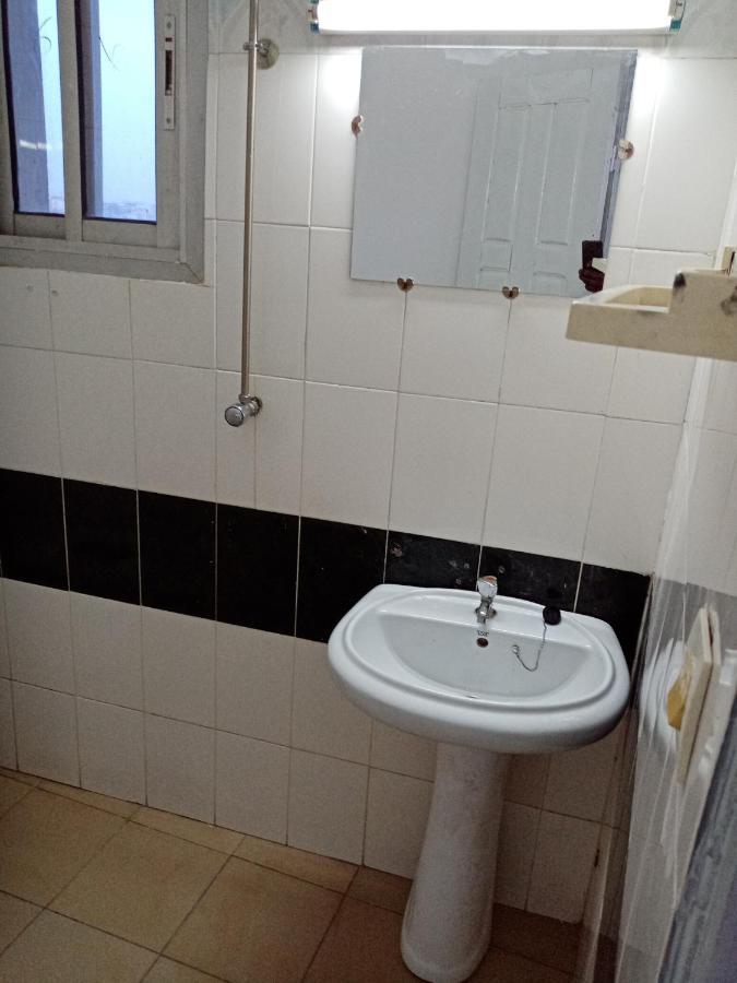 Appart Meuble Le Dakota Yaoundé Exterior foto